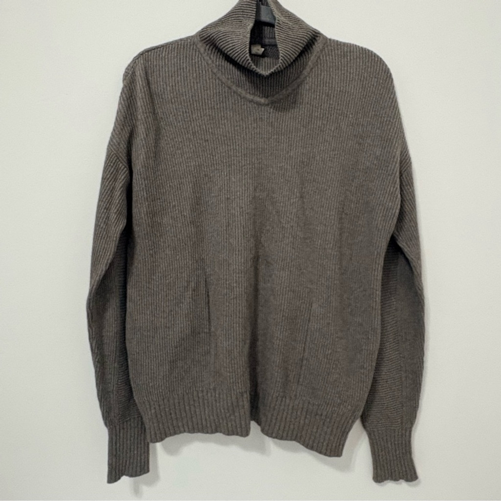 Lululemon Cozy Calling Turtleneck Sweater Sz S Heathered Core Medium Grey EUC